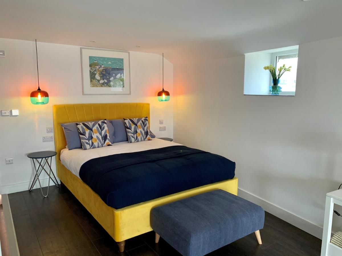 Modern Studio Apartment With Stunning Views! St Ives Buitenkant foto